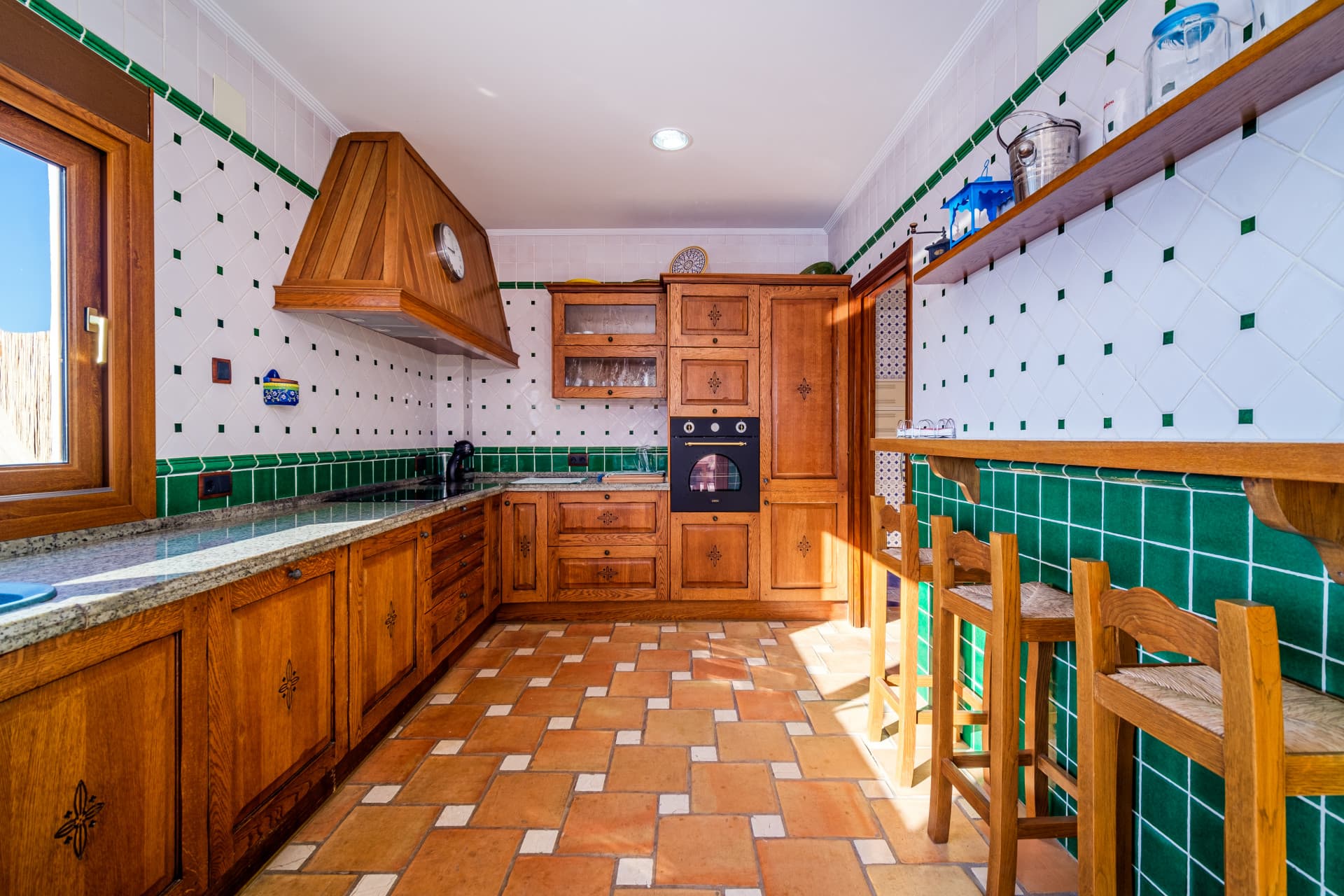 Cette impressionnante villa est située dans la belle ville de Moraira, dans la province d'Alicante. - 11