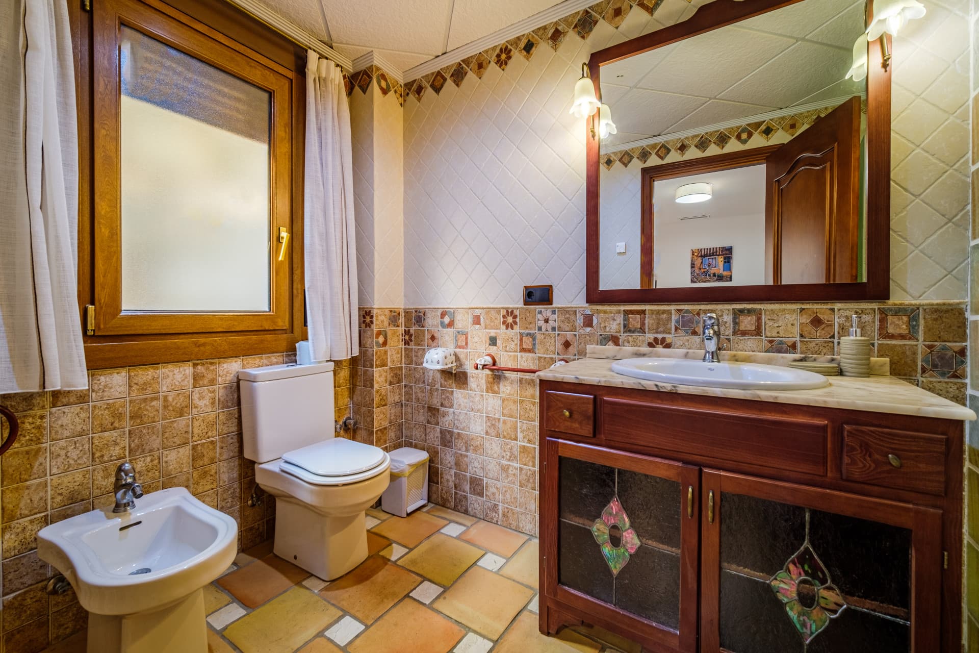 Cette impressionnante villa est située dans la belle ville de Moraira, dans la province d'Alicante. - 17