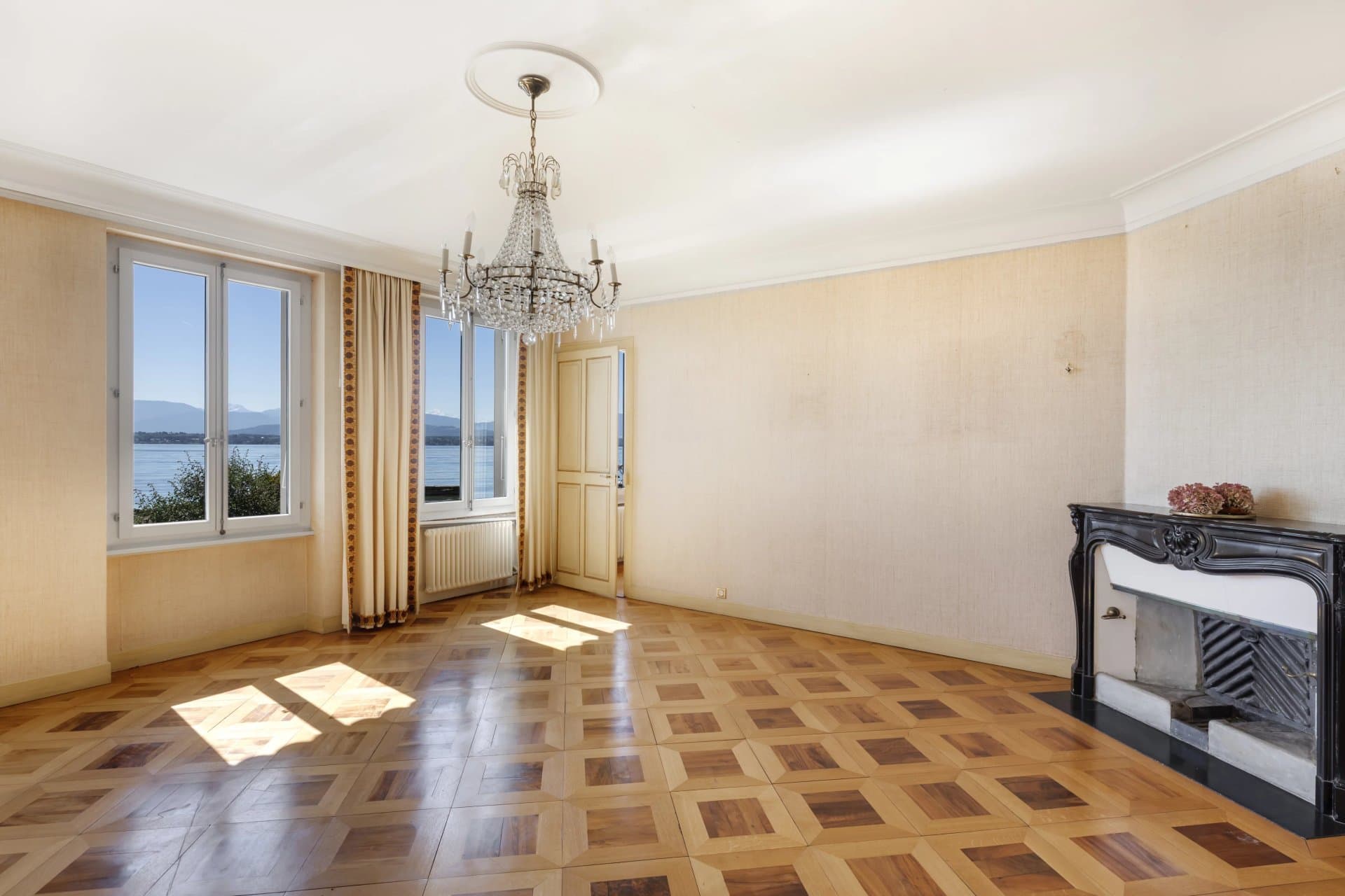 Exceptional waterfront property - 3