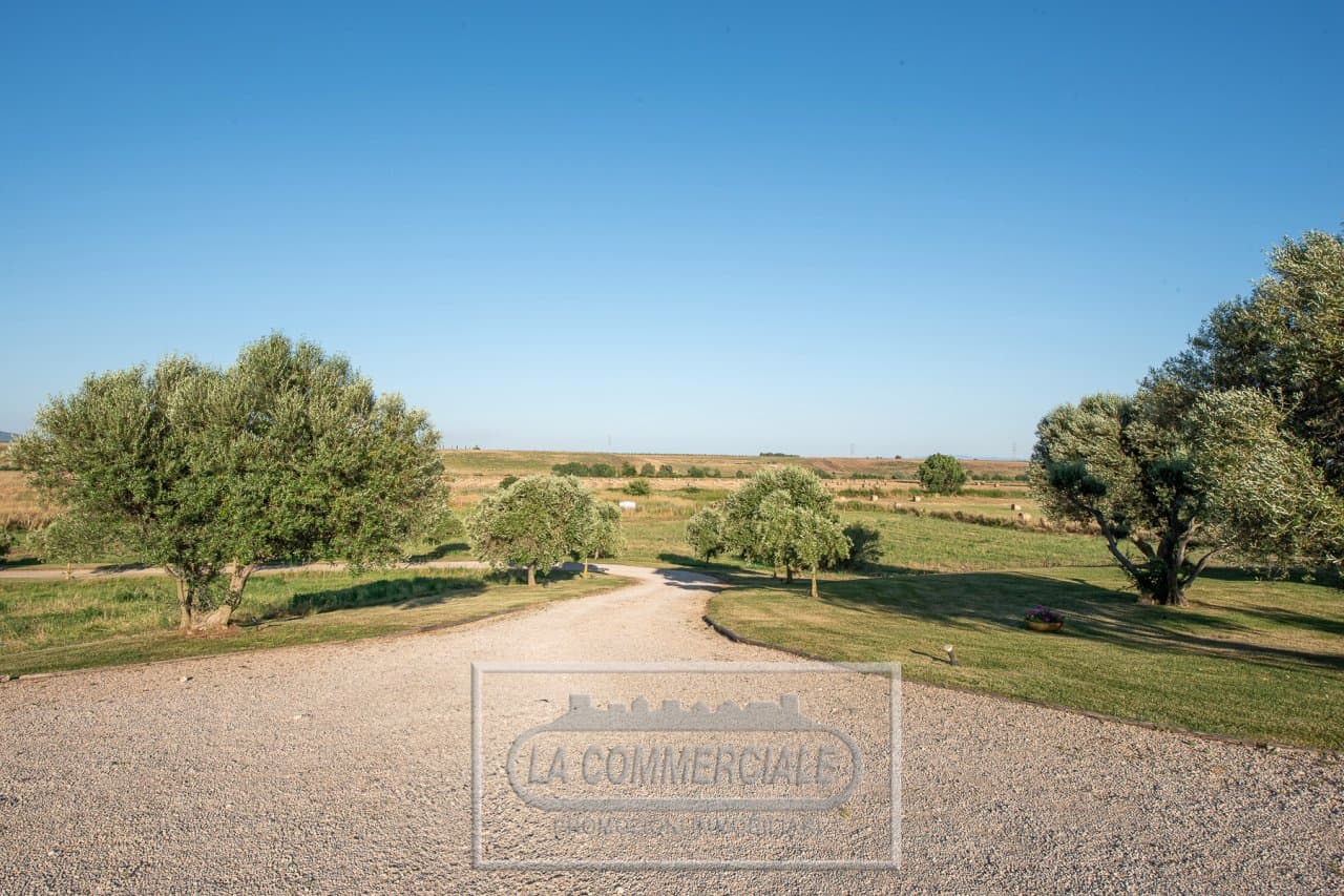 Splendid villa next to the Lazio and Tuscany border - 3