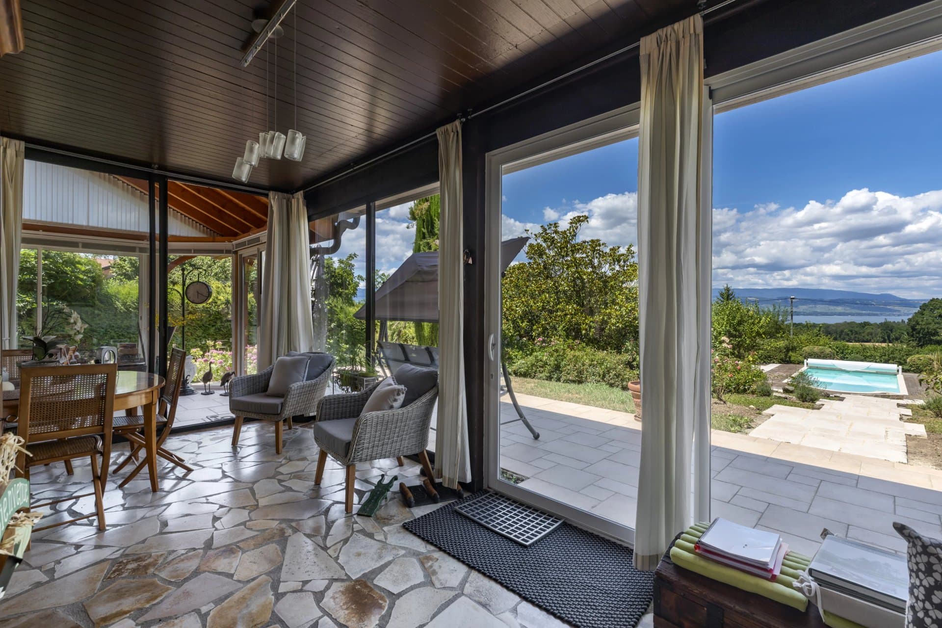 A Private Lakeside Address - 3