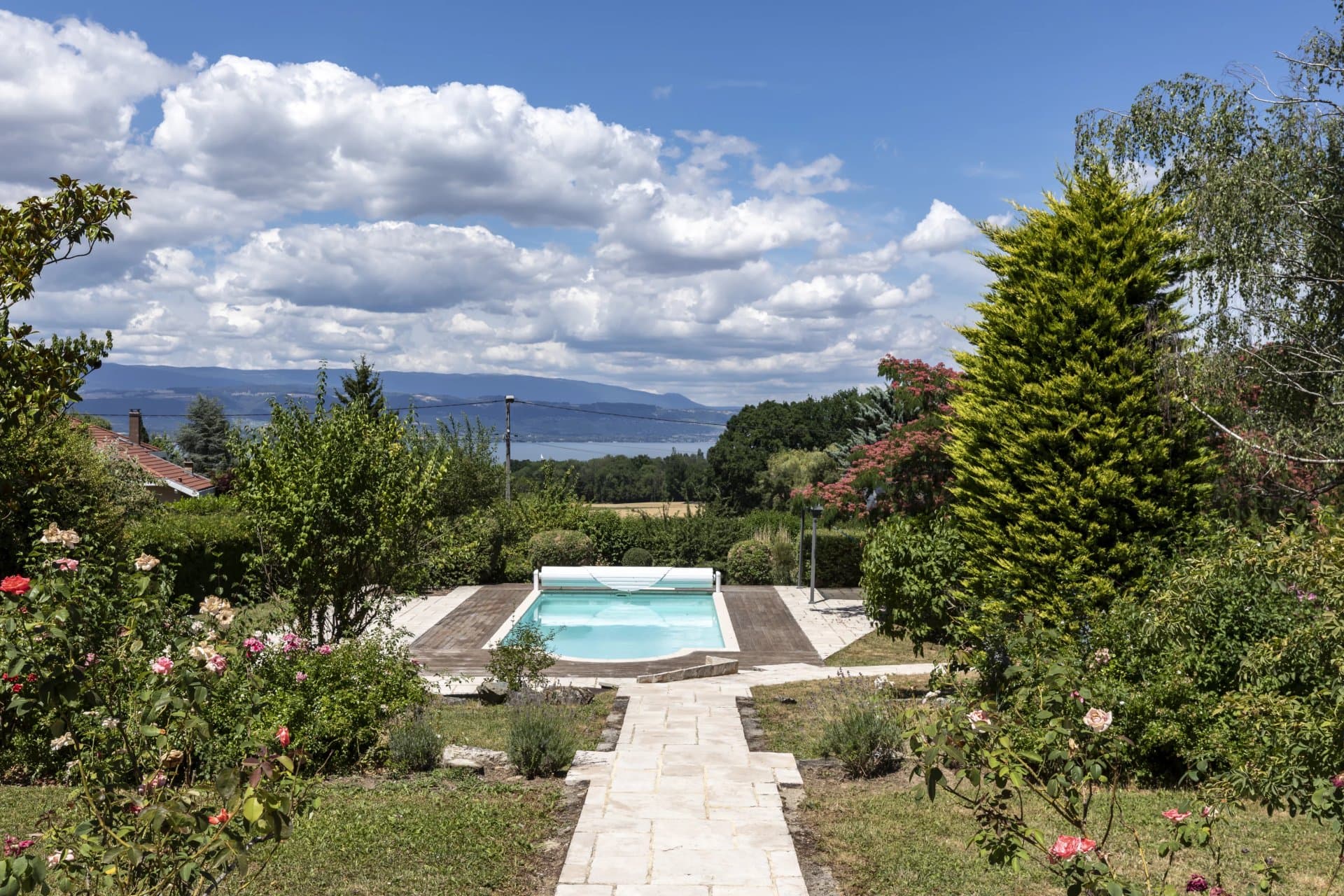 A Private Lakeside Address - 2