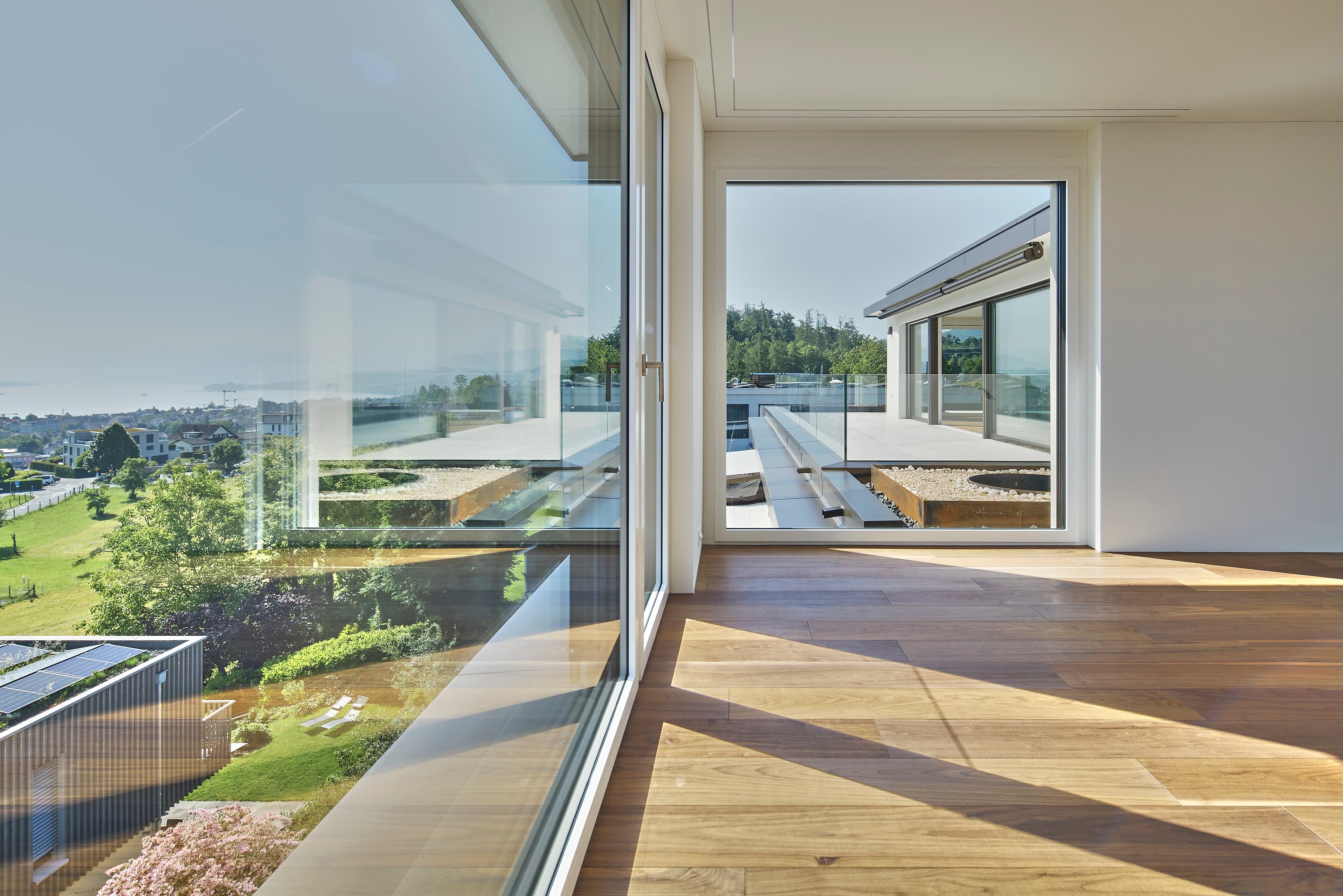 Exklusives Penthouse mit atemberaubendem See- und Alpenblick - 2