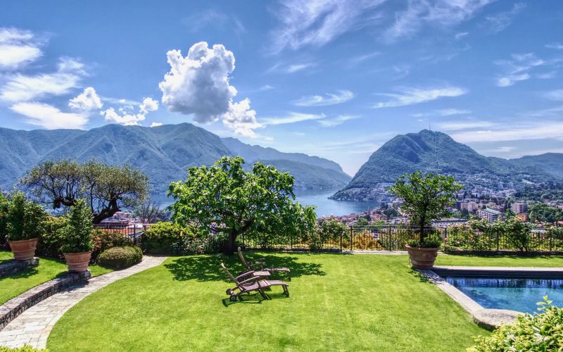 Luxuriöse Villa zu verkaufen in der Schweiz, um den Sommer zu verbringen