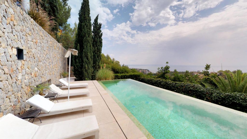 House with pool and sea views for sale in Genova, Mallorca