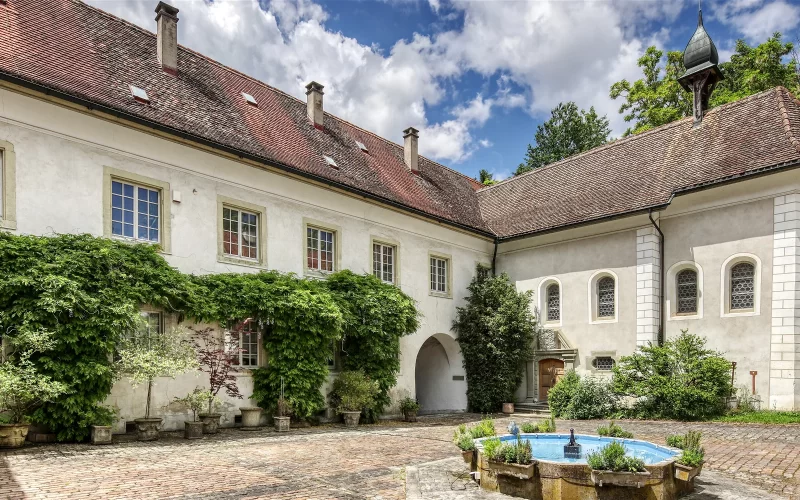 A dream for bon vivants: more than just living in a historic manor