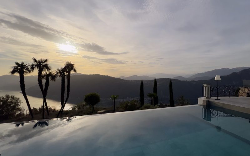 Luxurious villa with view over Lake Lugano