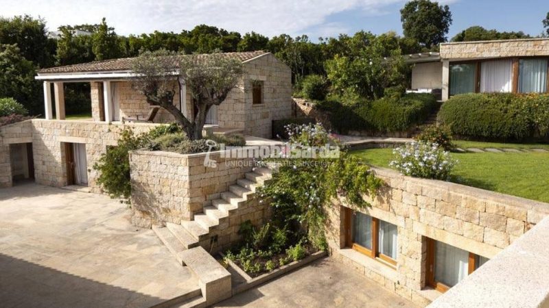 Luxury villa for sale in Puntaldìa, Sardinia
